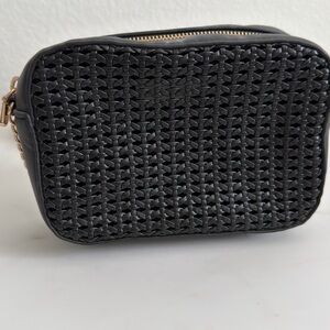 H&M Black Woven Crossbody Bag - Stylish Women’s Shoulder Bag